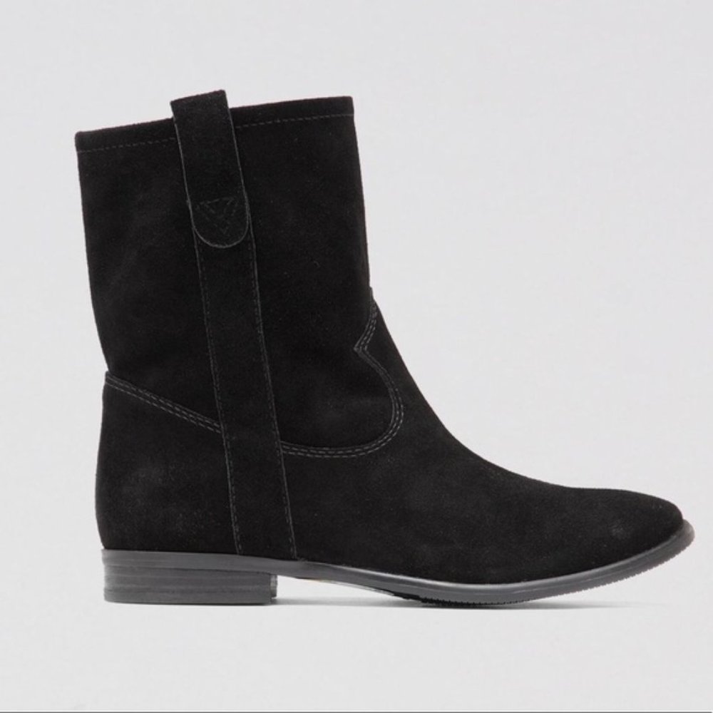 Vince Camuto black suede Fanti flat slouchy western boot